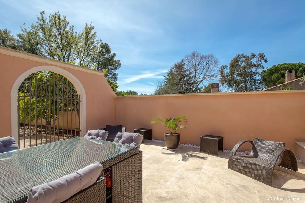 Roquebrune-Sur-Argens, Villa 2 Pieces, 4 Personnes Zewnętrze zdjęcie